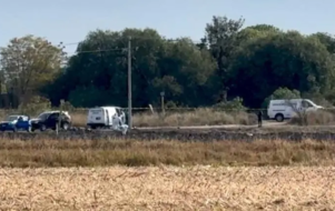 Abandonan 9 cuerpos en camionetas cerca de toma de 'huachicol' en Querétaro